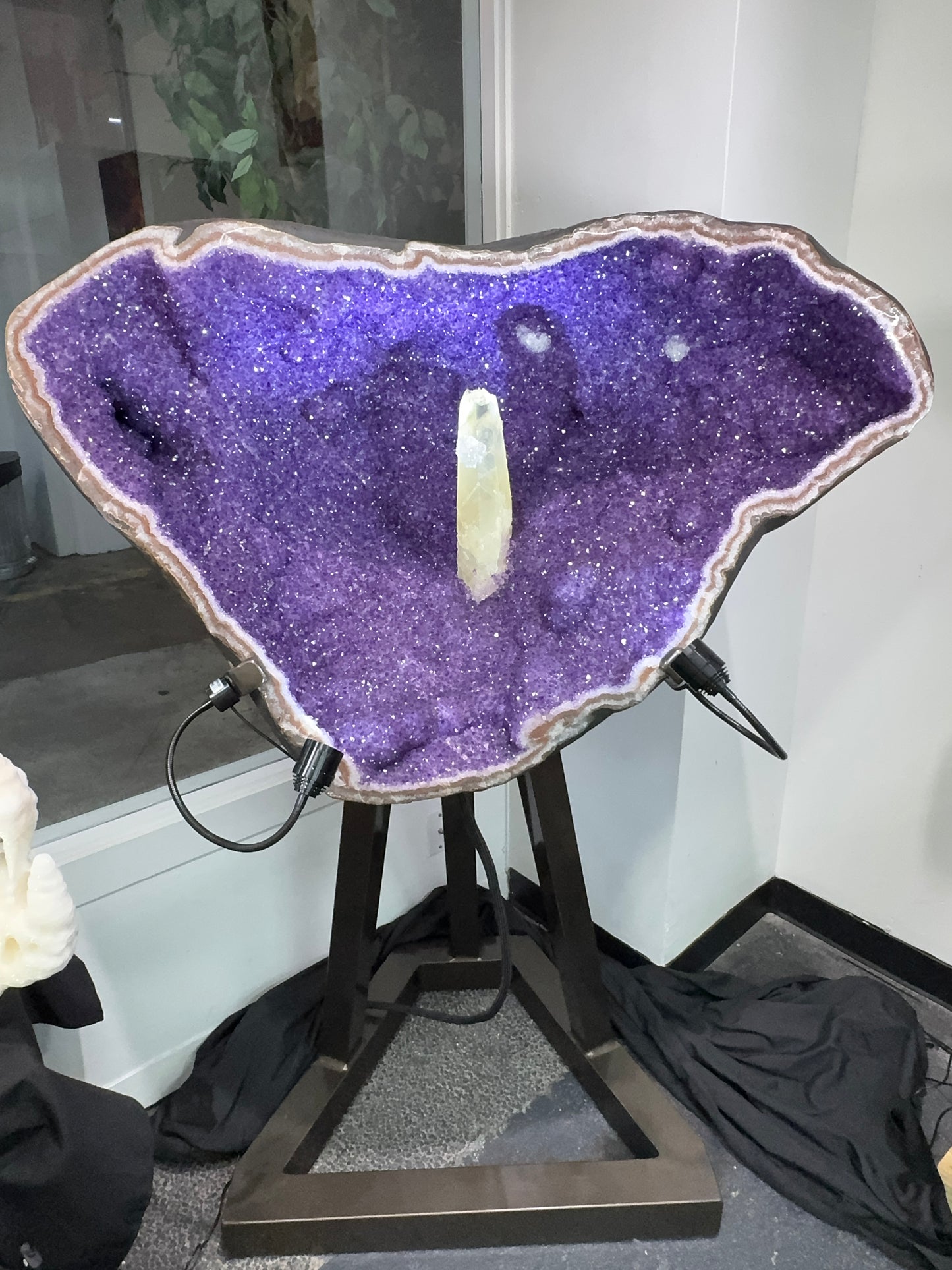 Deluxe Amethyst on Powder Coated Stand, Artigas, Uruguay